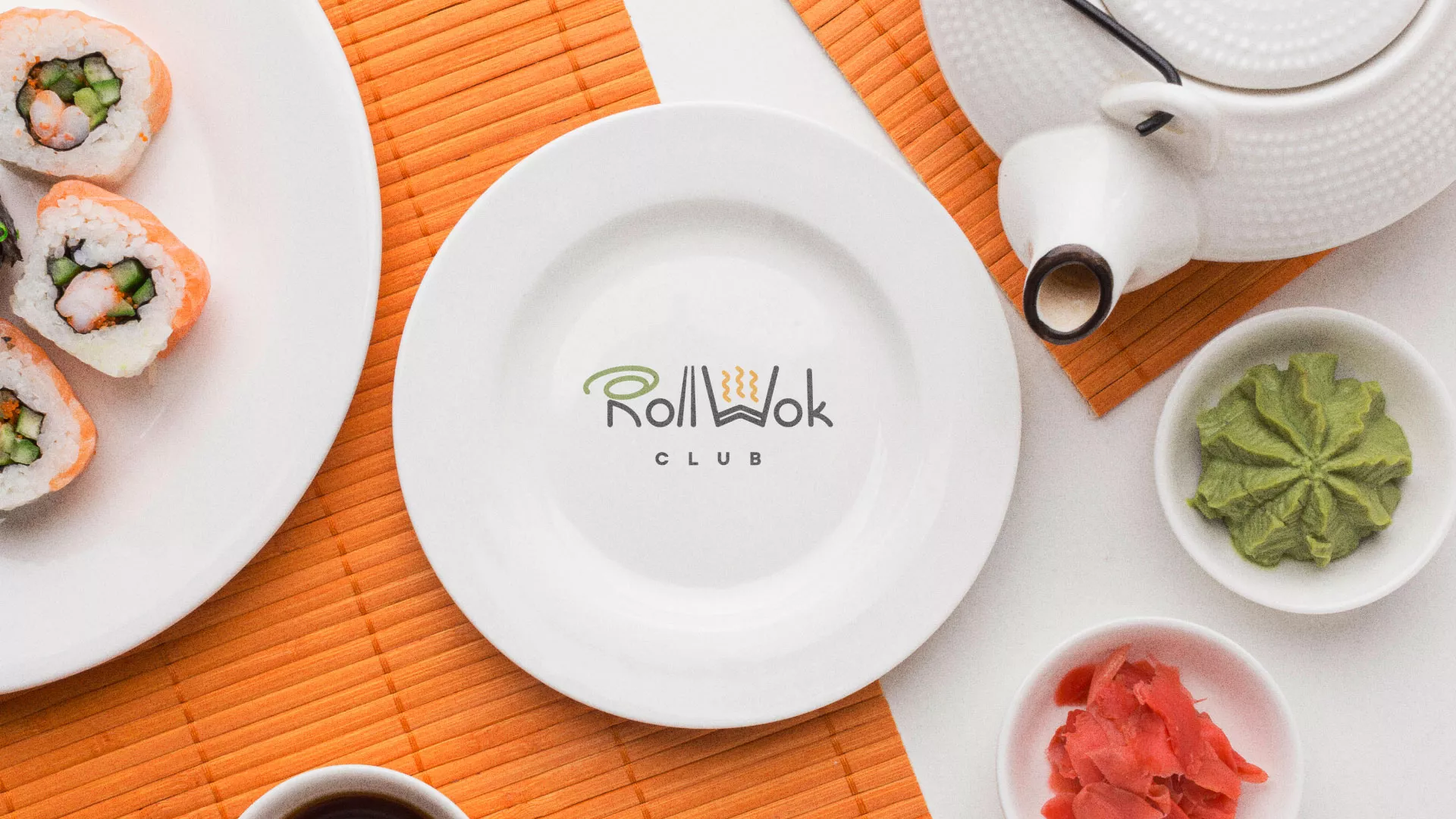 Разработка логотипа и фирменного стиля суши-бара «Roll Wok Club» в Шиханах